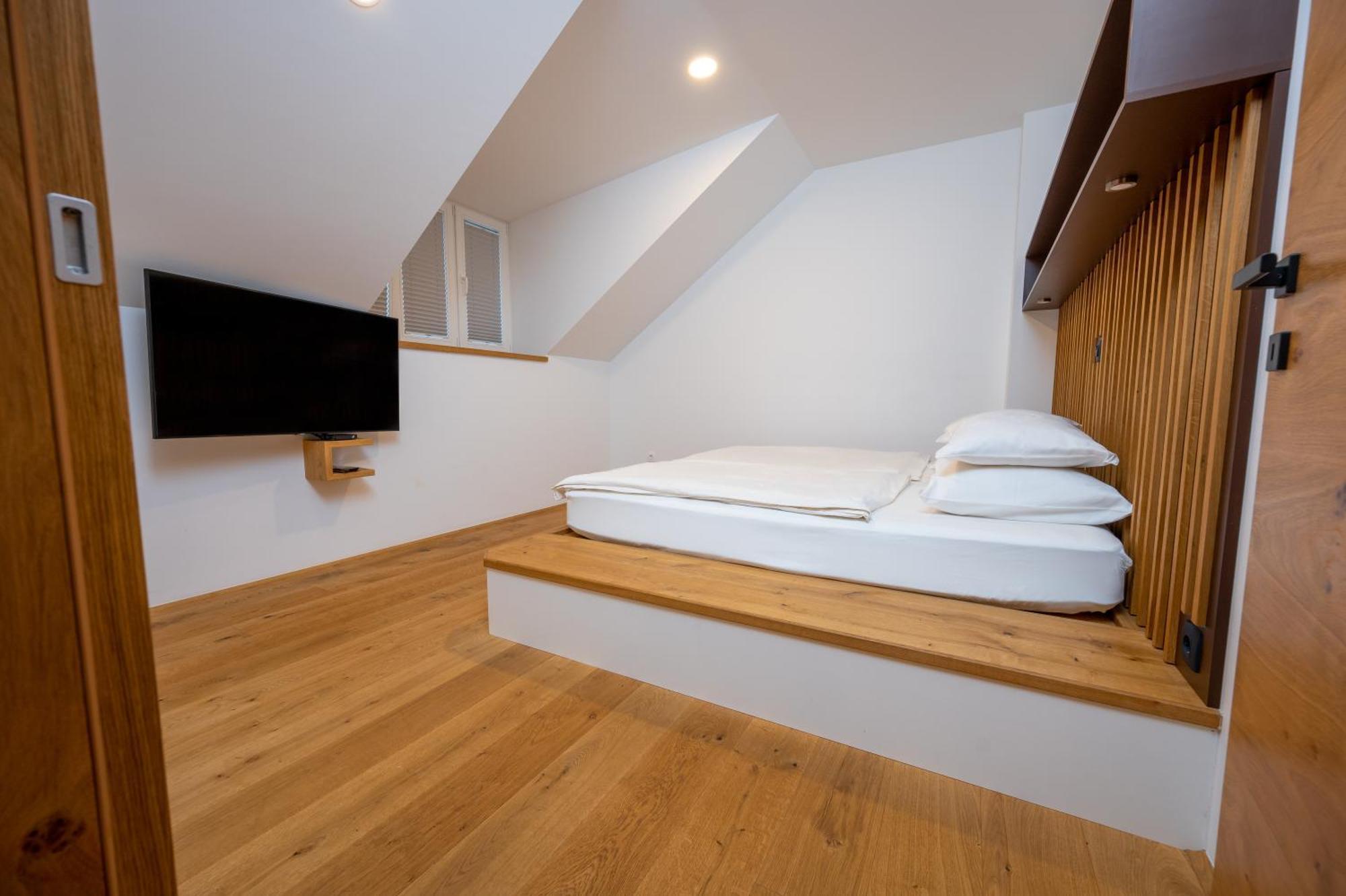 Cirus Apartments Kocevje Bagian luar foto